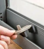 Locksmith Key Store Elm Grove, WI 414-376-0093 - broken-key-extraction